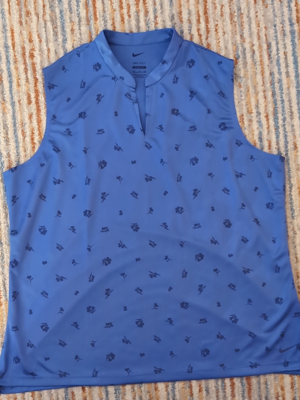 Women's Nike Sleeveless Shirt